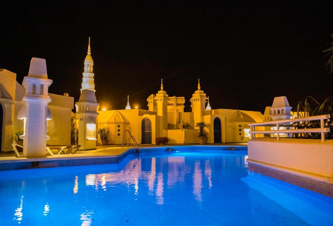 Popeye Suite: Puerto Marina Island Retreat with Rooftop Pool Benalmadena Exterior photo