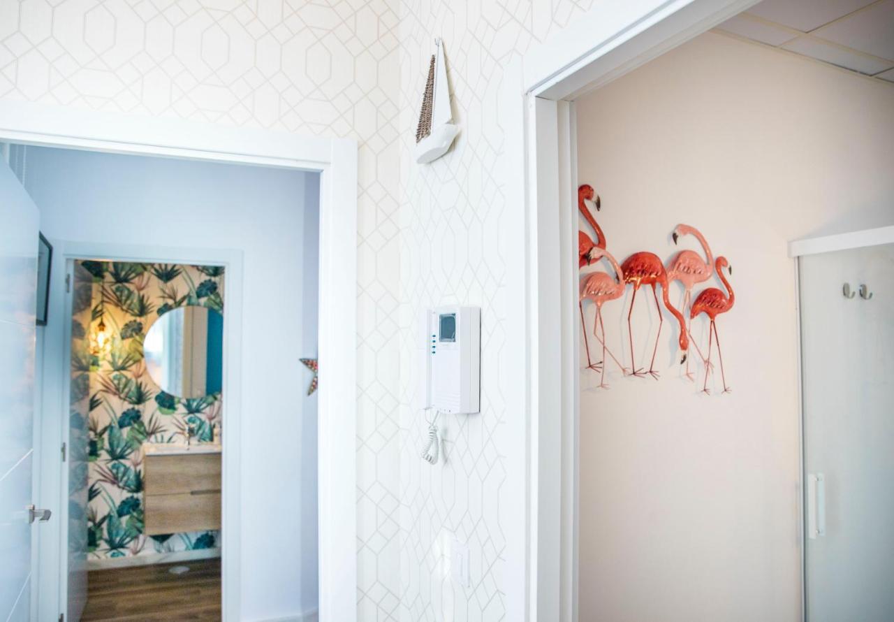 Popeye Suite: Puerto Marina Island Retreat with Rooftop Pool Benalmadena Exterior photo