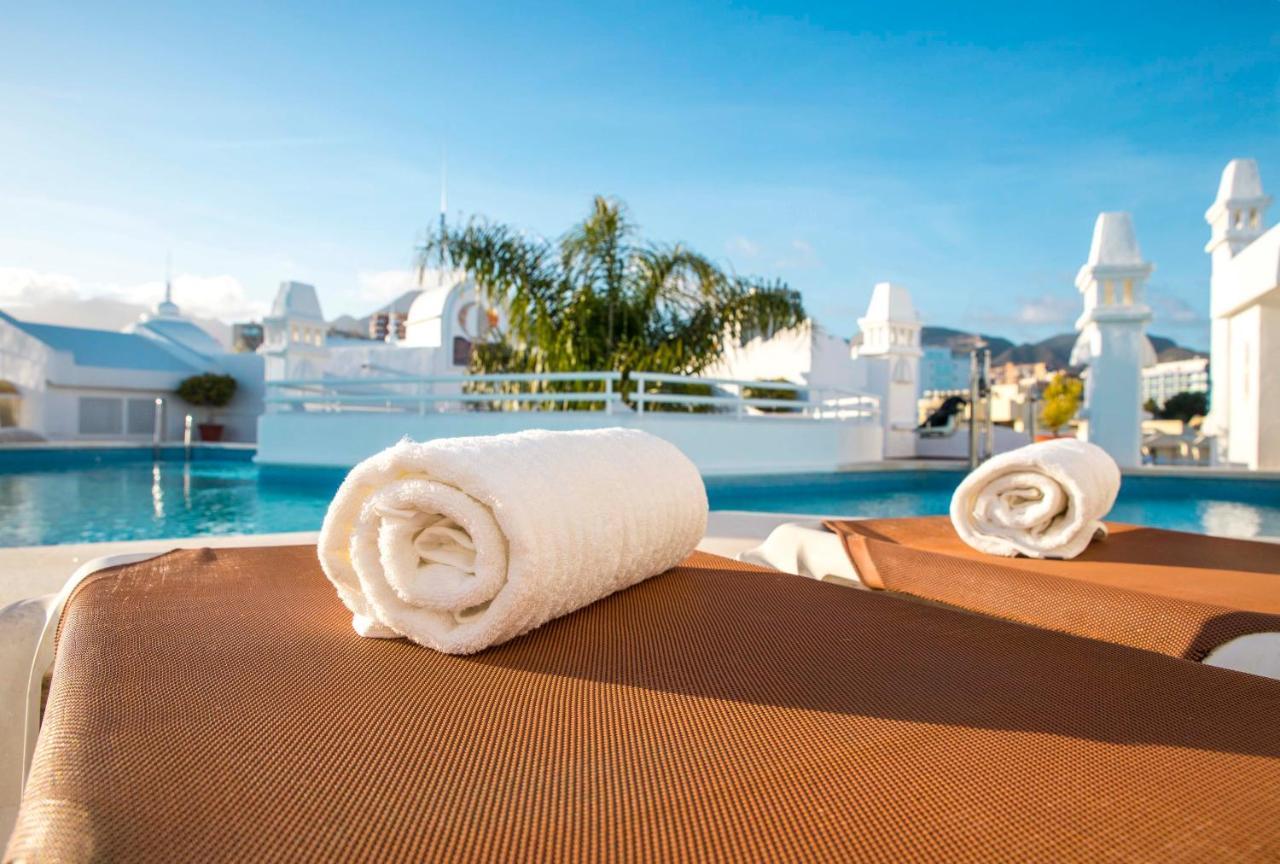 Popeye Suite: Puerto Marina Island Retreat with Rooftop Pool Benalmadena Exterior photo